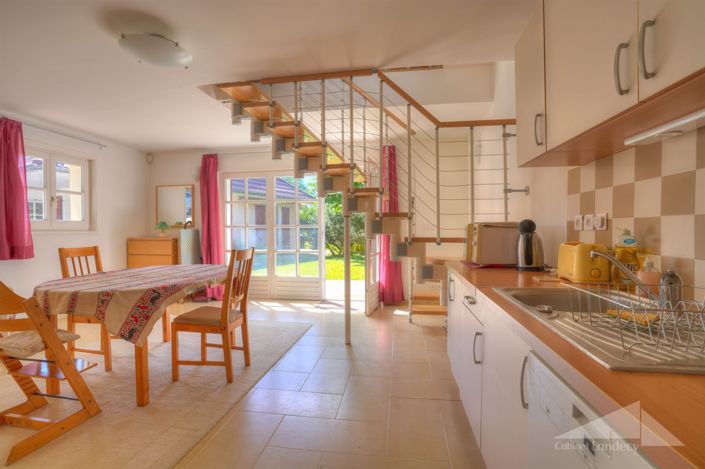 Image No.13-7 Bed House for sale