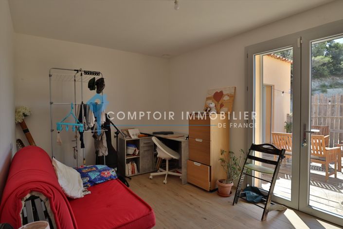 Image No.20-4 Bed House for sale