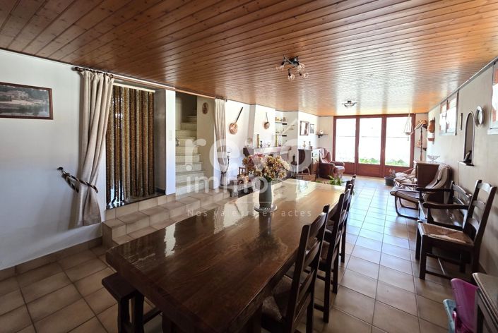 Image No.9-3 Bed House for sale