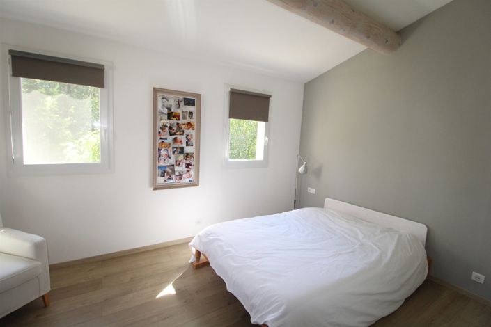 Image No.8-3 Bed House for sale