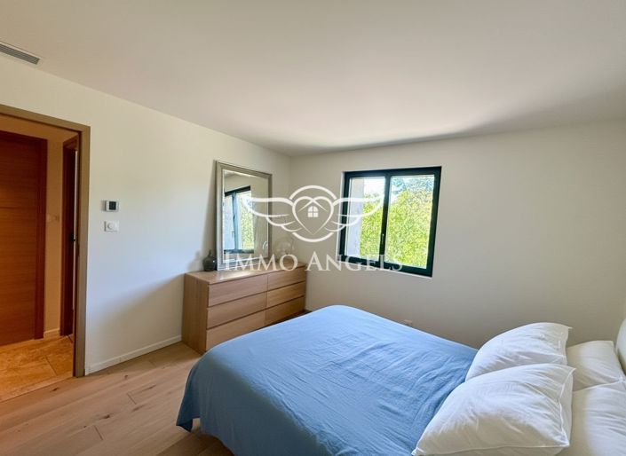 Image No.13-4 Bed House for sale
