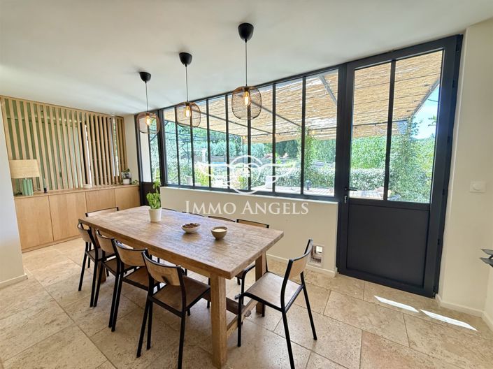 Image No.6-4 Bed House for sale