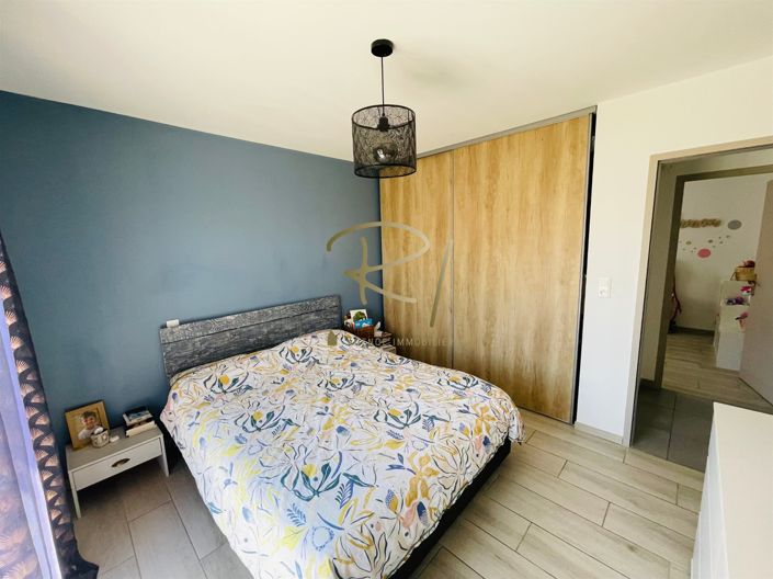 Image No.7-3 Bed House for sale