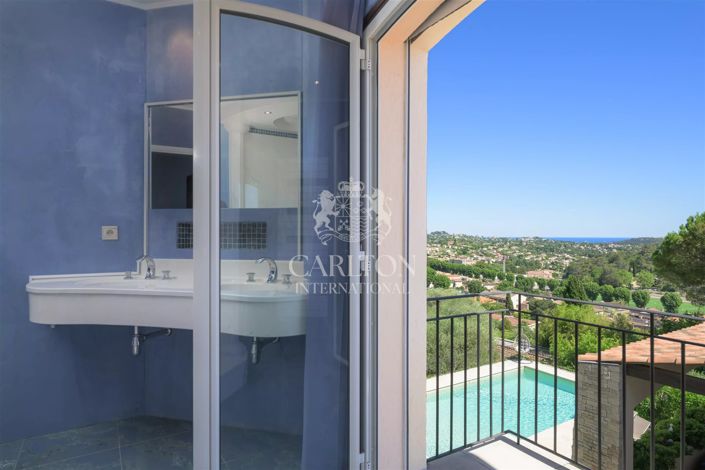 Image No.24-7 Bed House for sale