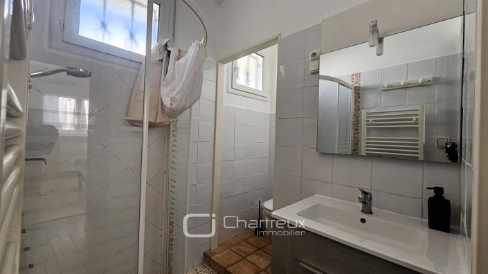 Image No.11-3 Bed House for sale