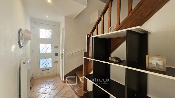 Image No.6-3 Bed House for sale
