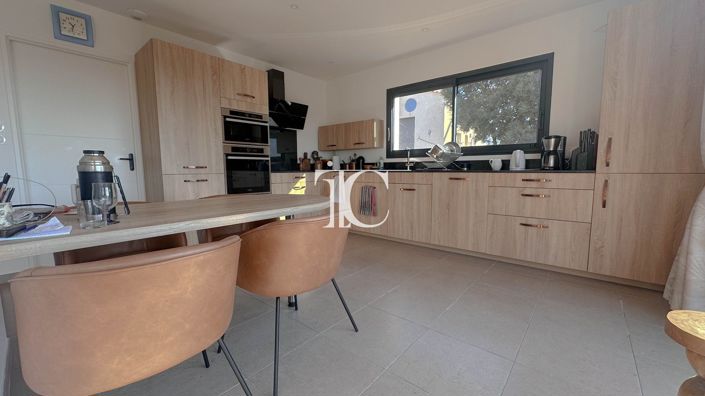 Image No.7-2 Bed House for sale
