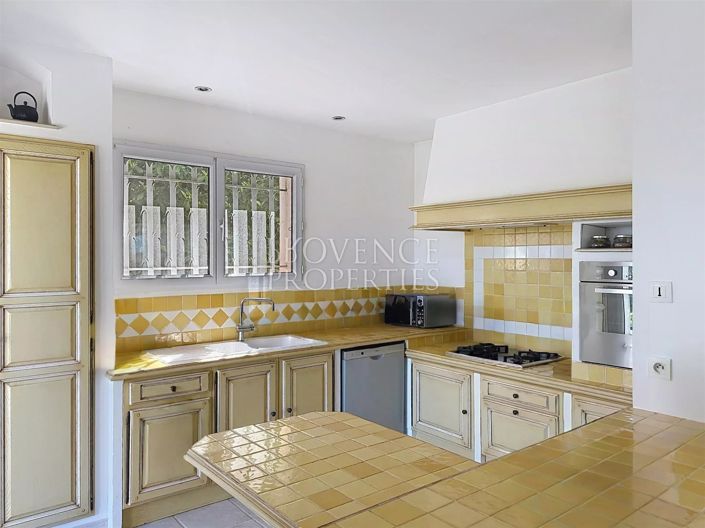 Image No.7-4 Bed House for sale