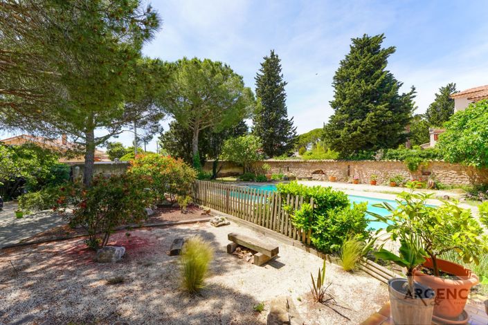 Image No.3-4 Bed Property for sale