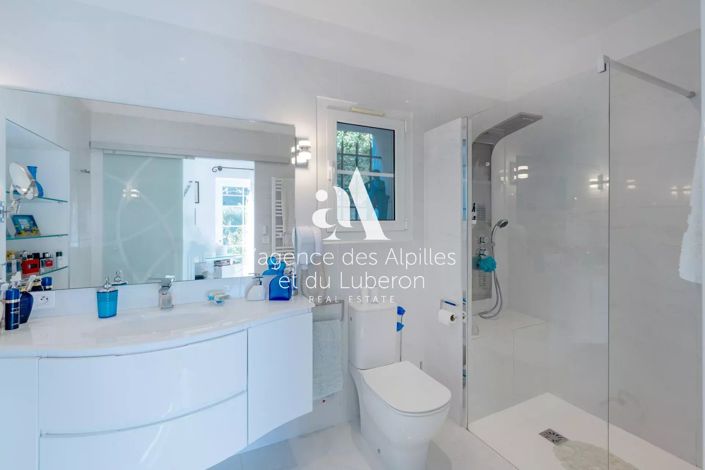 Image No.13-5 Bed House for sale