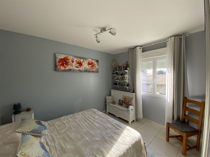 Image No.8-4 Bed House for sale