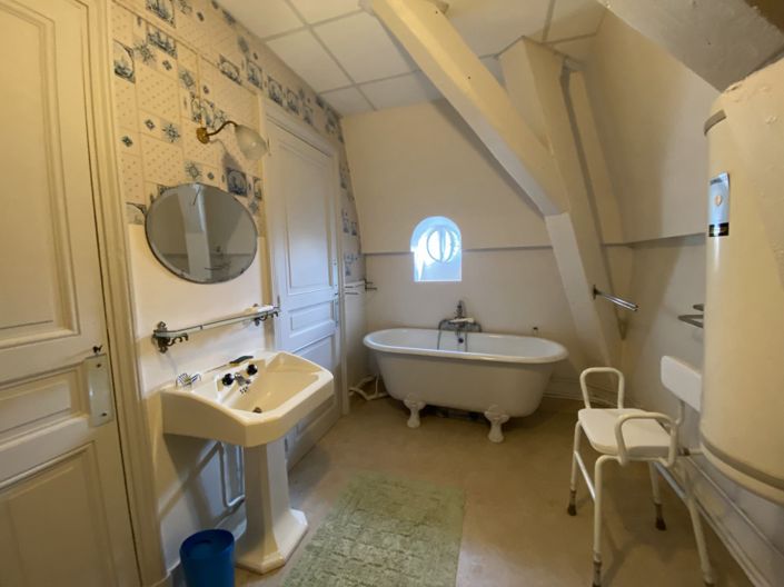 Image No.10-11 Bed House for sale