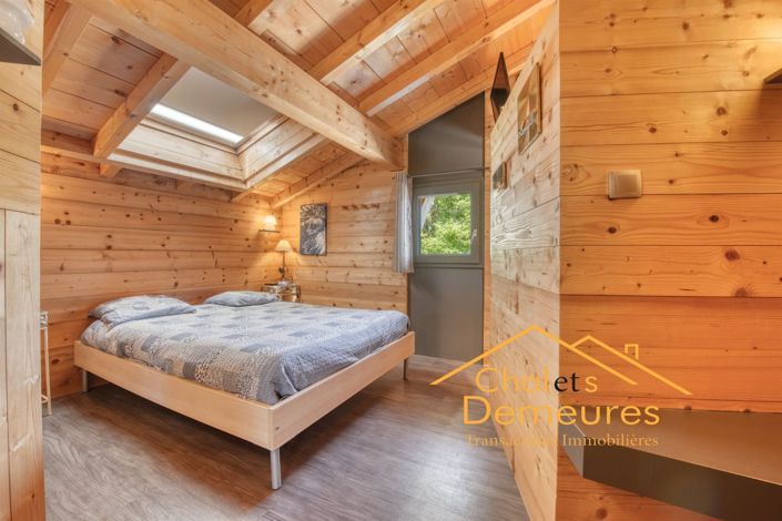 Image No.12-4 Bed House for sale