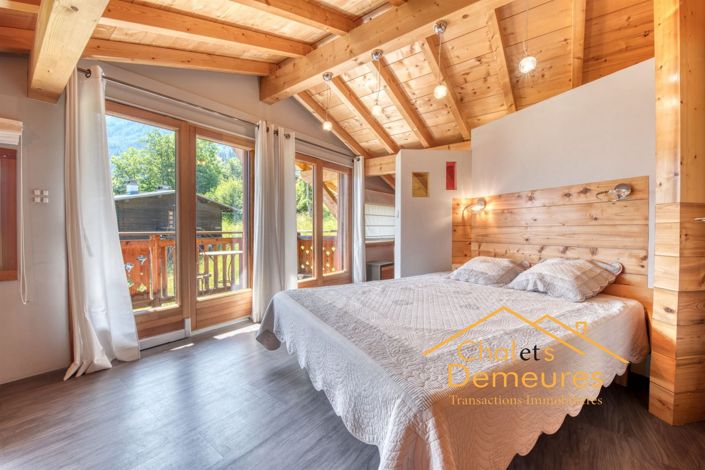 Image No.2-4 Bed House for sale