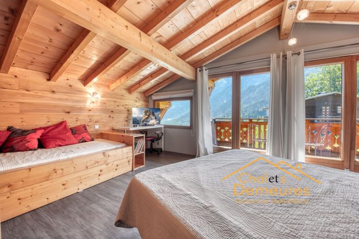 Image No.8-4 Bed House for sale