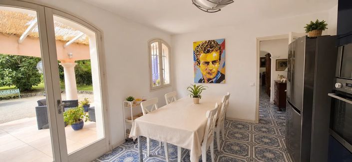 Image No.8-4 Bed House for sale
