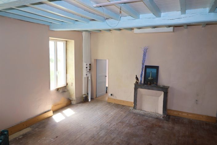 Image No.11-6 Bed House for sale
