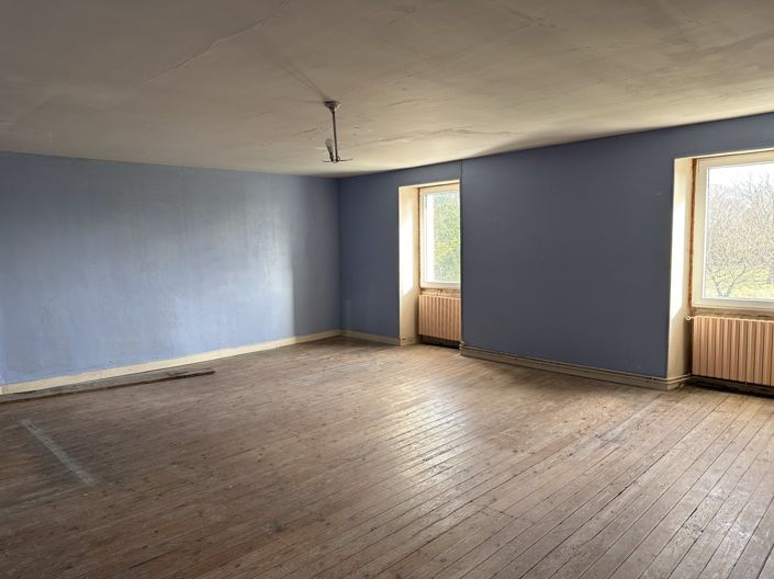 Image No.4-6 Bed House for sale