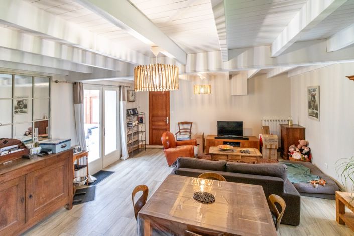Image No.3-3 Bed House for sale