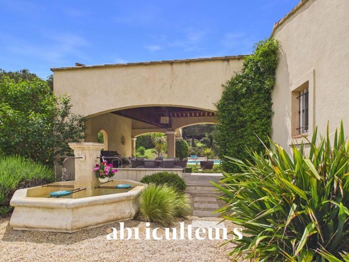 Image No.7-5 Bed House for sale