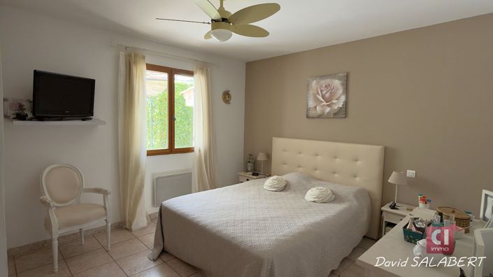 Image No.9-3 Bed House for sale