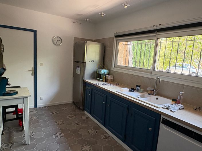 Image No.6-3 Bed House for sale