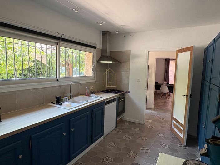 Image No.7-3 Bed House for sale