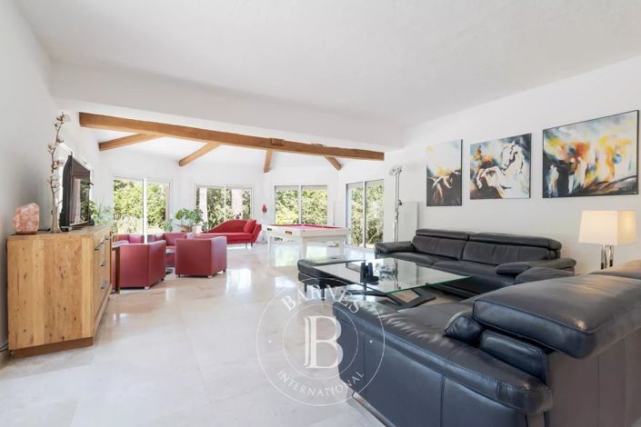 Image No.5-4 Bed House for sale