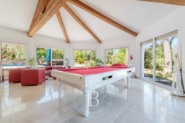 Image No.6-4 Bed House for sale