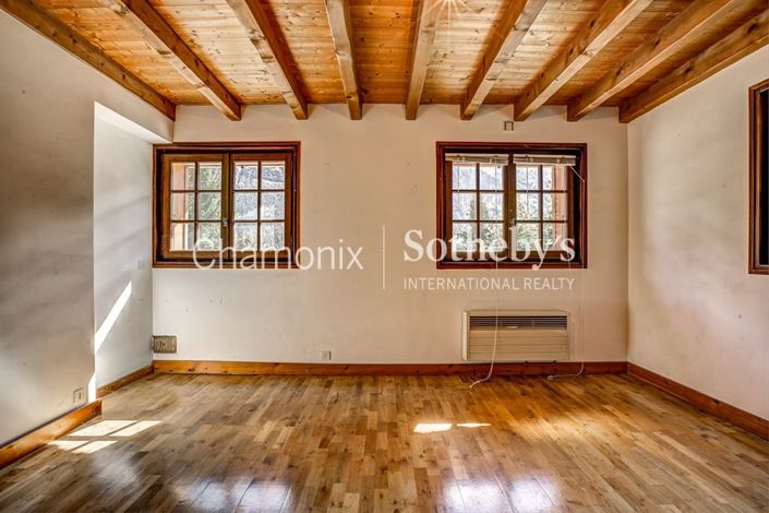 Image No.11-4 Bed House for sale