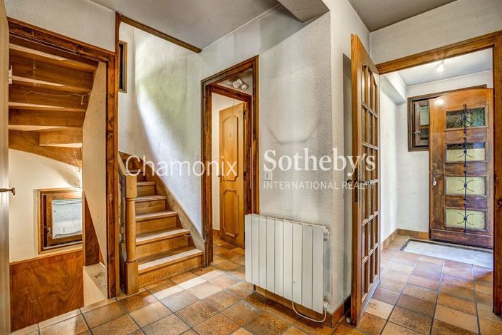 Image No.12-4 Bed House for sale