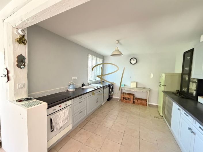 Image No.6-2 Bed House for sale