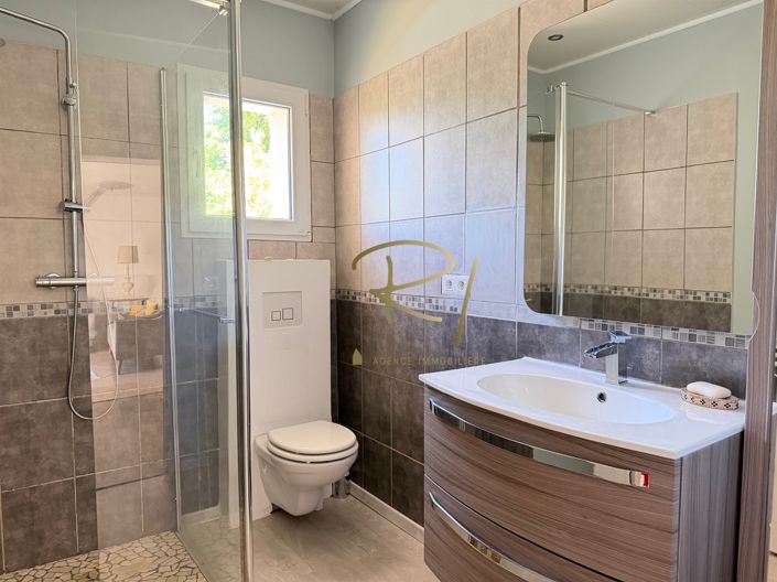 Image No.9-2 Bed House for sale