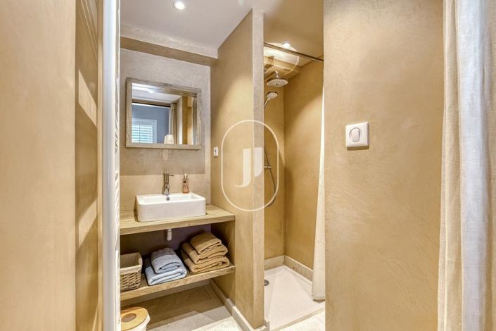 Image No.13-3 Bed Apartment for sale