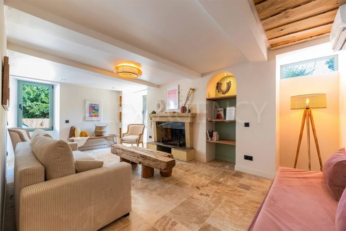 Image No.5-6 Bed House for sale