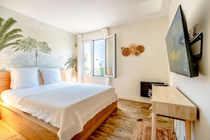 Image No.12-2 Bed Apartment for sale