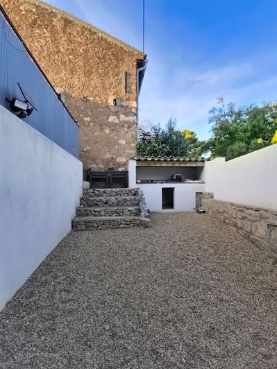 Image No.14-2 Bed House for sale