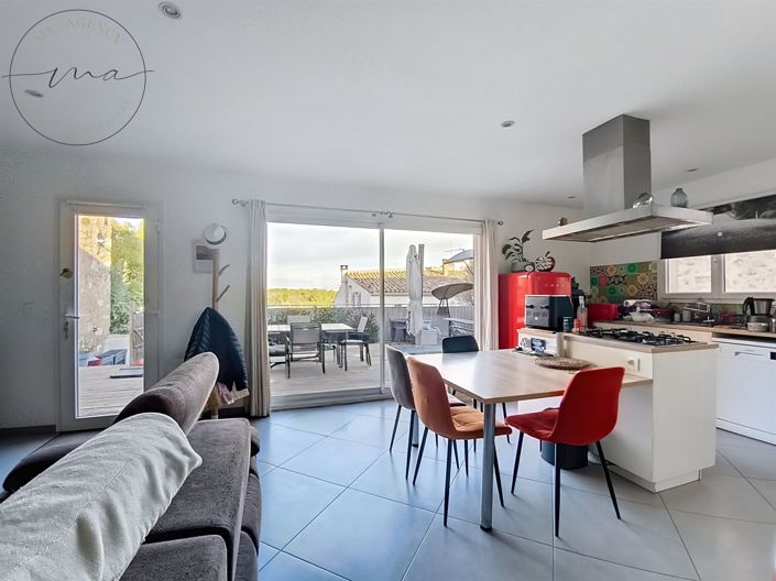 Image No.5-2 Bed House for sale
