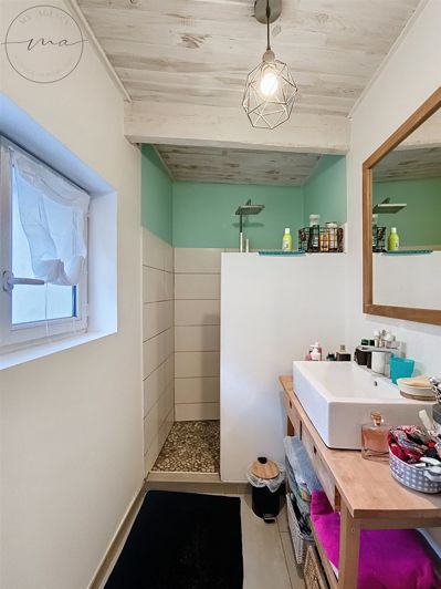 Image No.9-2 Bed House for sale