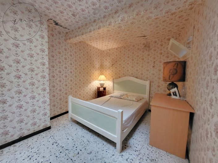 Image No.13-3 Bed House for sale