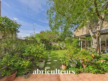 1 - Nantes, House