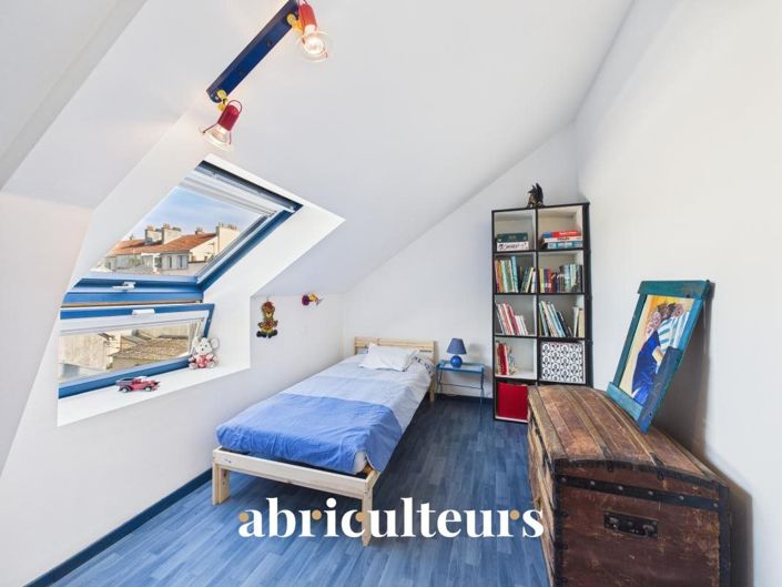 Image No.14-6 Bed House for sale