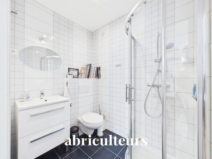 Image No.7-6 Bed House for sale