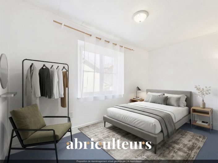 Image No.9-6 Bed House for sale