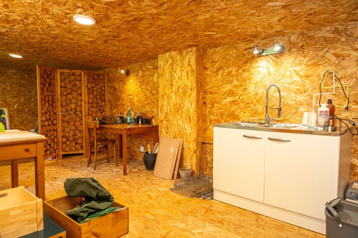 Image No.17-4 Bed House for sale