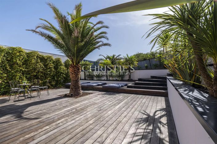 Image No.19-5 Bed House for sale