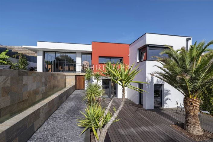Image No.5-5 Bed House for sale