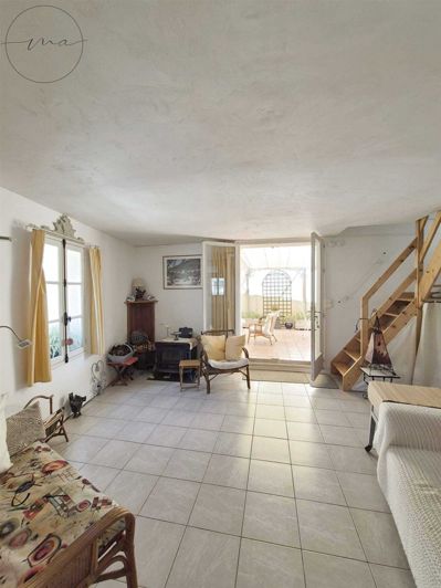 Image No.6-4 Bed House for sale