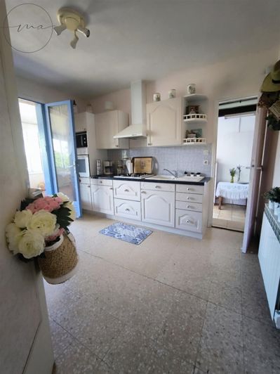 Image No.5-2 Bed House for sale