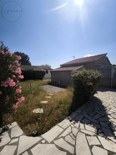 Image No.6-2 Bed House for sale